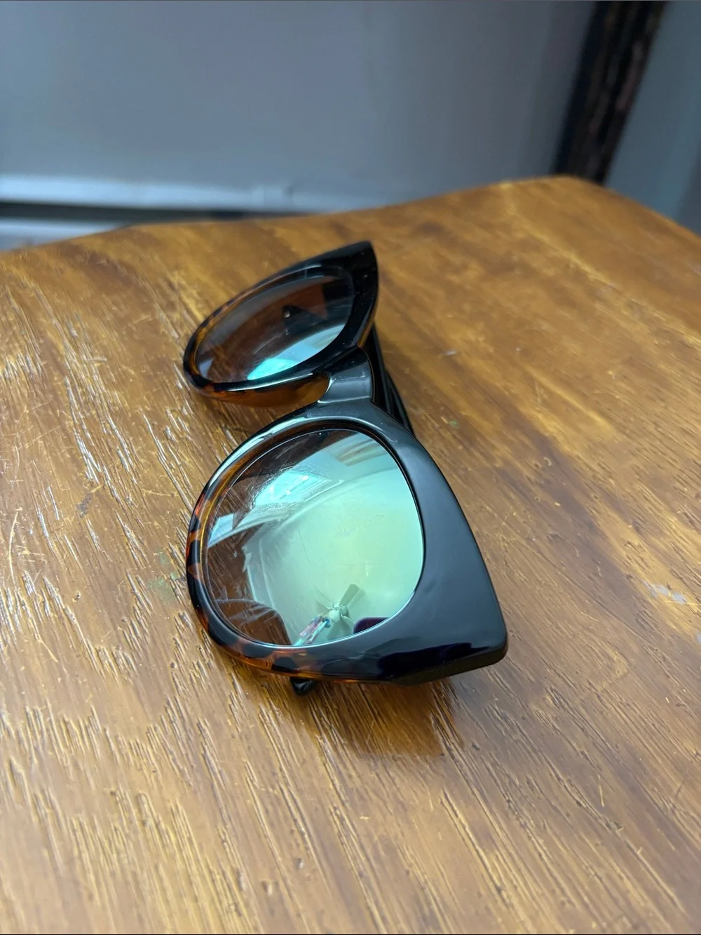 Tortoiseshell Cat-Eye Sunglasses -  Yellow Mirror Lenses